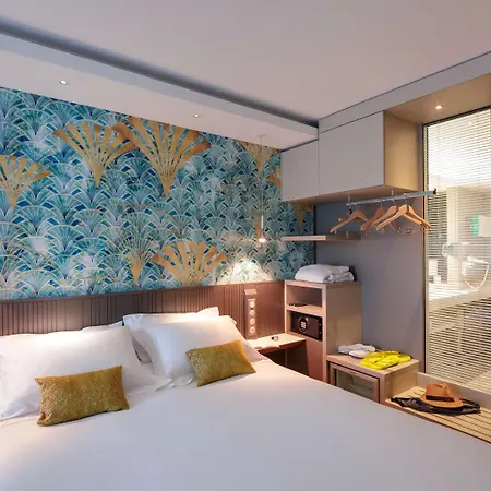 Ξενοδοχείο Voco Centre - The Garden By Ihg