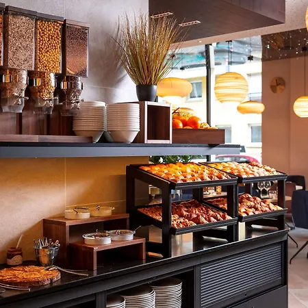 Voco Centre - The Garden By Ihg
