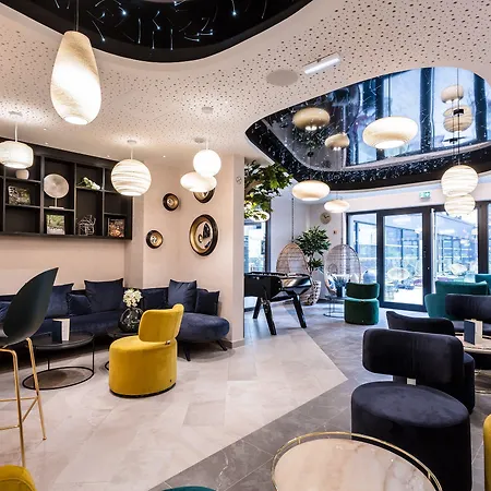 Ξενοδοχείο Voco Centre - The Garden By Ihg 4*