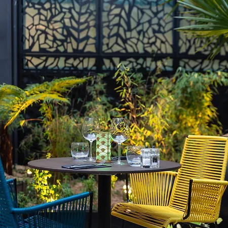 Voco Centre - The Garden By Ihg فندق 4*